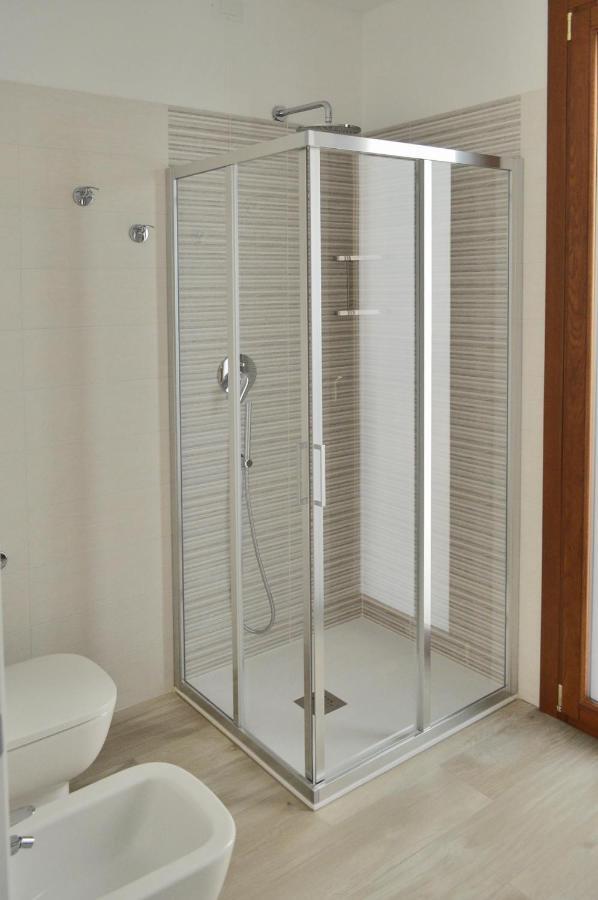 Casa Comisso Apartment Каорле Екстериор снимка