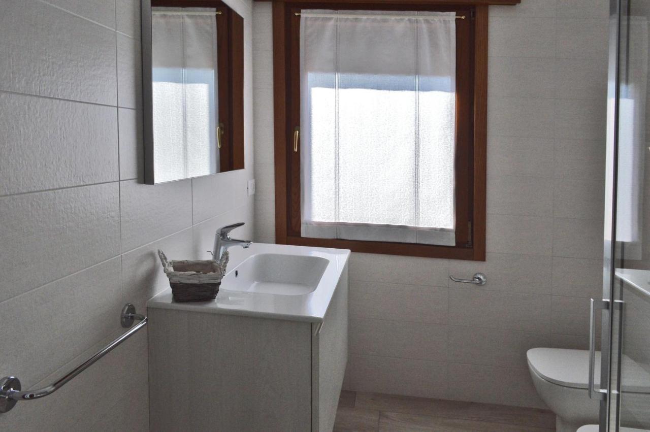 Casa Comisso Apartment Каорле Екстериор снимка